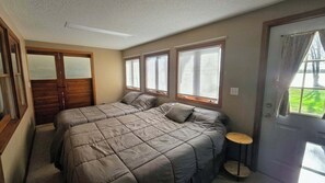 3 bedrooms, desk, free WiFi - Sunset Harbor Retreat,3 bed, 2 bath w/ private launch and dock in charming Isle (Isle)