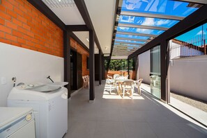 Villa | Outdoor dining - Casa no Campeche a 300m do Mar - SDI019 (Florianópolis)