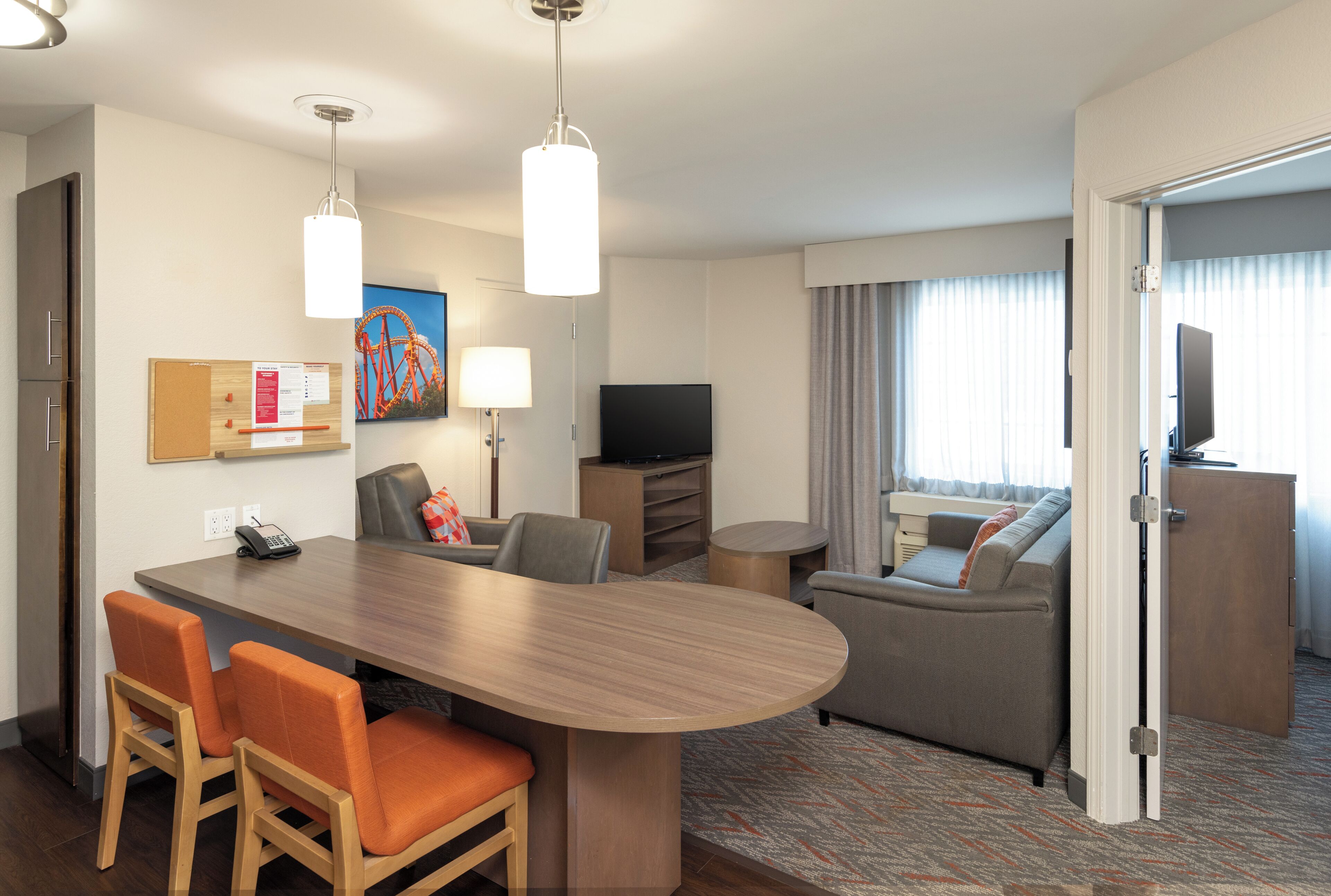 California Getaway! With Full Kitchen, Pet-friendly And Pool! - Anaheim