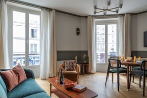 TV - TheBlueStay 272 - Stunning Apartment in Paris 6 (Paris)