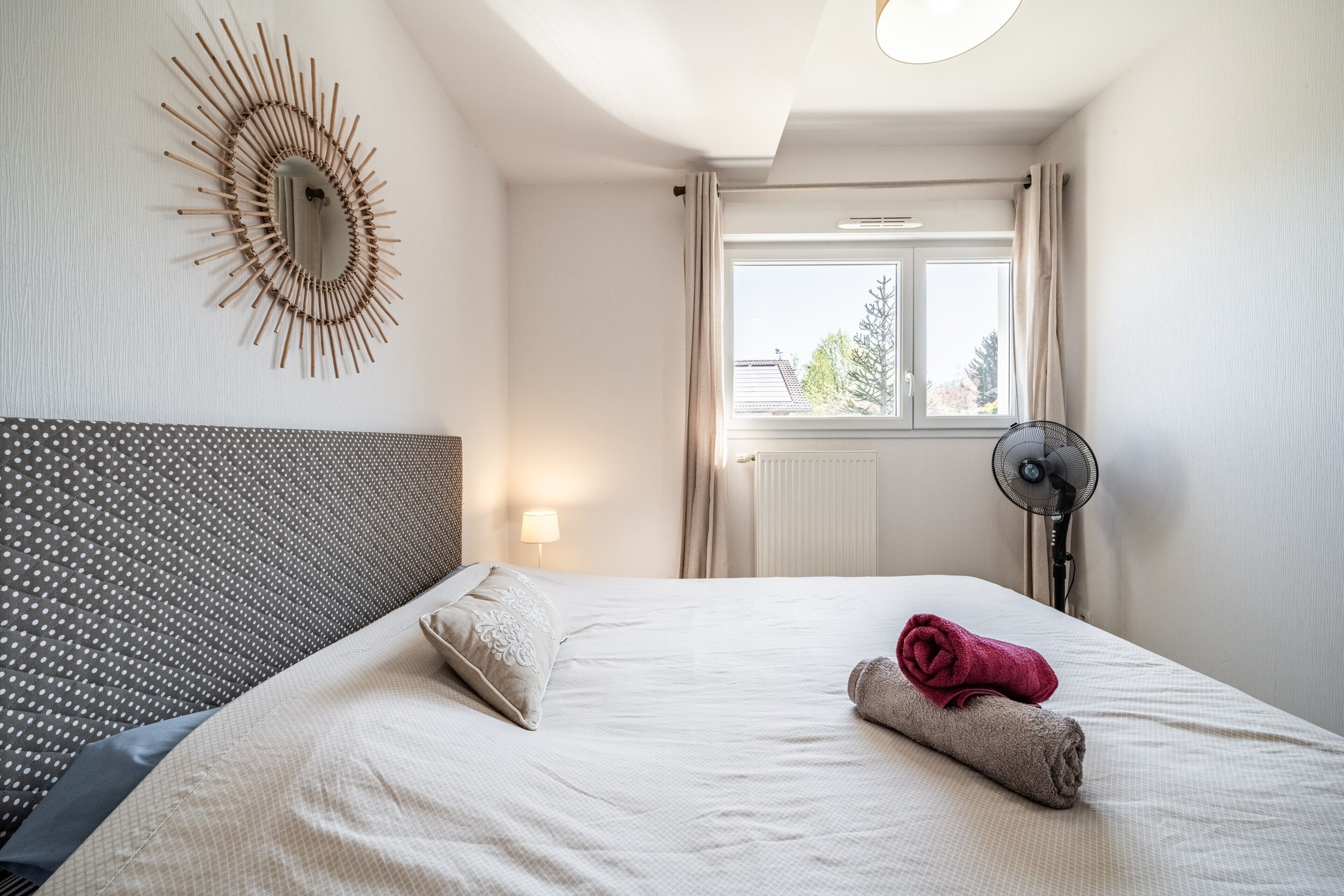 2 dormitorios, tabla de planchar con plancha, wifi y ropa de cama