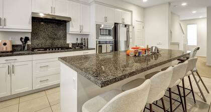 Modern Young Family Home Near Great Park