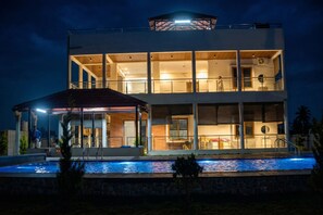 Exterior - Amara Kosha Utsav Devanahalli - Six Bedroom Villa + Movies + Food (Bengaluru)