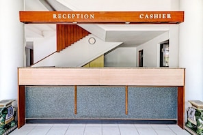 Entrance / Reception - Luxury Deluxe DBL Retreat W/ Free WiFi and Parking (Bandung)