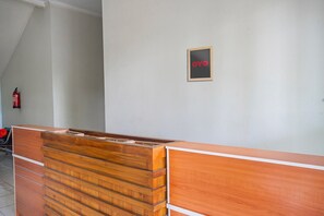 Lobby - Cozy Double Escape W/ Free WiFi and Parking (Bogor)