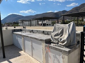 Property grounds - Great apartment with private rooftop, pool & lake view near Chante Spa, Jal. (Chantepec)