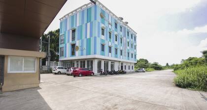 Luxury Deluxe DBL Escape W/ Free WiFi and Parking