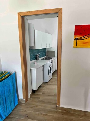 Interior - Holiday Home 'Zena Houses 1' with Private Terrace and Wi-Fi (Beja)