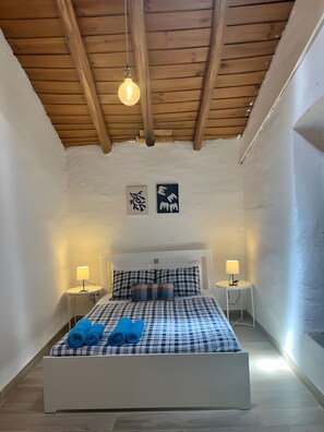 Room - Holiday Home 'Zena Houses 1' with Private Terrace and Wi-Fi (Beja)