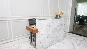 Entrance / Reception