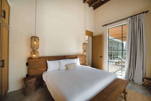 3 bedrooms, iron/ironing board, WiFi, bed sheets - Stylish 3-Bedroom Villa With Private Pool (Tulum)