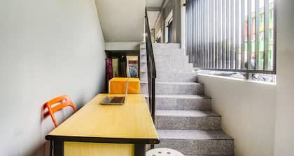 Cozy Double Escape W/ Free WiFi and Parking