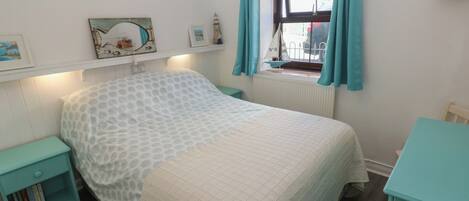 2 bedrooms, WiFi (free), individually decorated, individually furnished