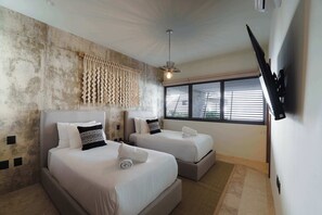 2 bedrooms, iron/ironing board, WiFi, bed sheets - Modern 2BR Apartment with Pool & Gym (Tulum)