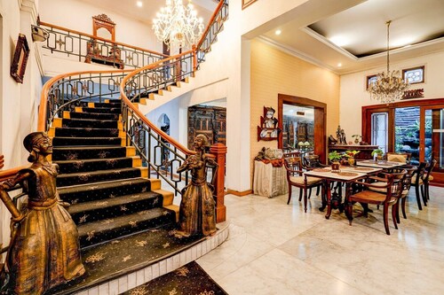 Luxury Deluxe DBL Retreat W/ Free WiFi and Parking