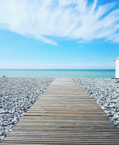 80 to 150m2 at 30m from the sea + BEACH CABIN + 30 ACTIVITIES