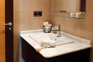 Bathroom - HOTEL EIBAR (Eibar)