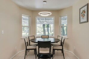 Dining - Charming home in a Prime Location—Minutes to Airport and AT&T Stadium (Euless)