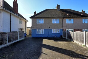 Exterior - Bright & Spacious 2BR Retreat in Tilbury (Tilbury Juxta Clare)