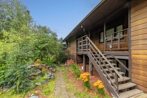 Exterior - Geniia Comfort Stay-Haven Retreat (Anchorage)