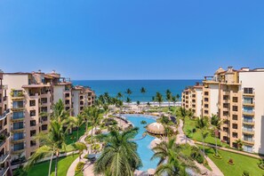 Exterior - Ocean Front Luxury Villa in La Estancia (Nuevo Nayarit)