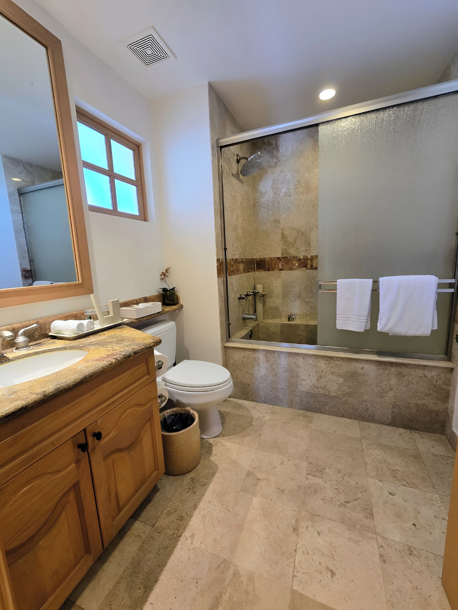 Luxury Apartment, Ocean View | Bathroom