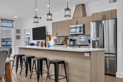 New Luxury 3BR Near Boardwalk | Balcony + Parking