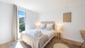 Apartment | 2 bedrooms, laptop workspace, iron/ironing board, bed sheets