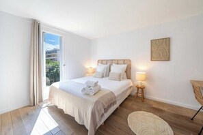 Apartamento | 2 dormitorios y espacio para trabajar con un portátil