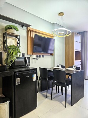 Studio | Tempat makan