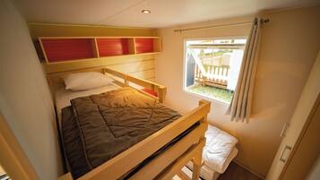 2 bedrooms