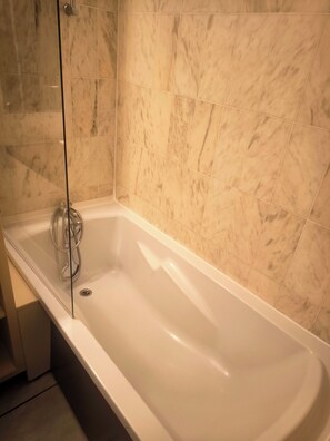 Bathroom - Vrbo Property (Saint-Cyprien)
