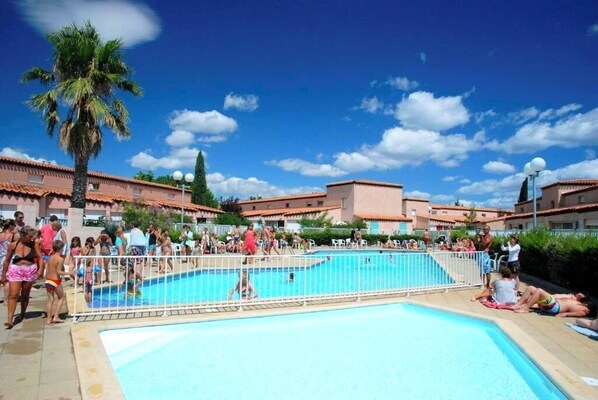 Pool - Vrbo Property (Saint-Cyprien)