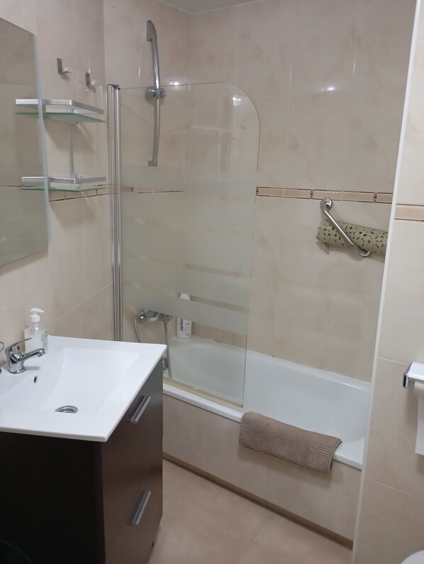 Bathroom - Vrbo Property (Oropesa del Mar)