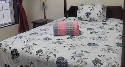 Cozy 1-bedroom efficiency apartment in downtown Grafton home of Mother's Day