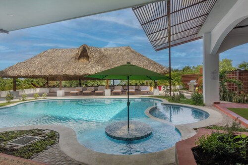 Double Room, Hotel Las Golondrinas - El Zonte. 200 mts. from the beach