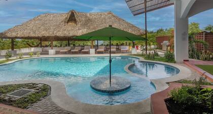 Double Room, Hotel Las Golondrinas - El Zonte. 200 mts. from the beach