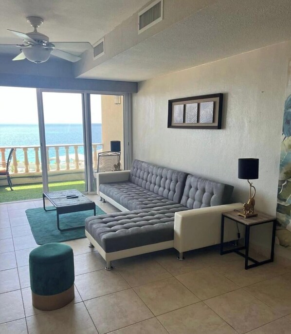 リビング エリア