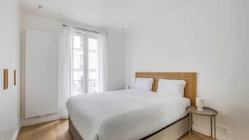Apartment | 1 bedroom, laptop workspace, iron/ironing board, bed sheets
