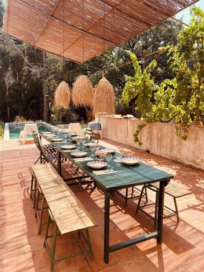 Outdoor dining - Vrbo Property (Villeneuve-de-la-Raho)