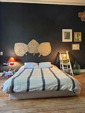 6 Schlafzimmer, Bügeleisen/Bügelbrett, Internetzugang