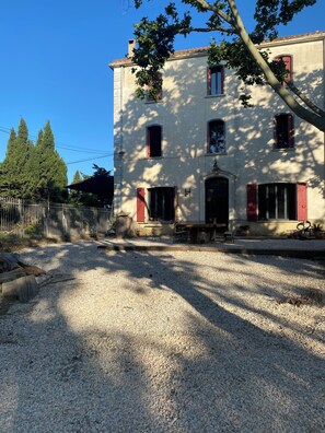 Exterior - Vrbo Property (Villeneuve-de-la-Raho)