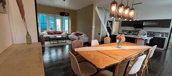 12-person house with private pond