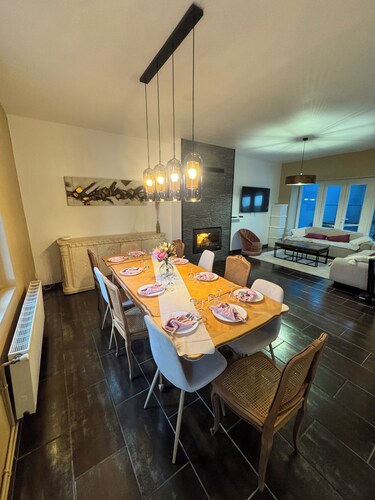 12-person house with private pond