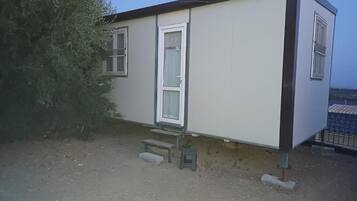 Bungalow, Gartenblick