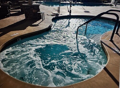 Resort with 1 bedroom and AC in delightful Las Vegas