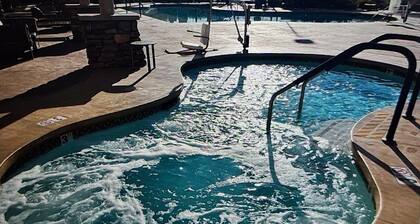 Resort with 1 bedroom and AC in delightful Las Vegas