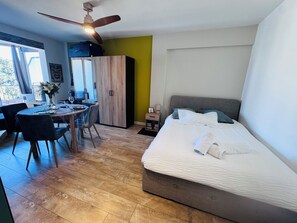 1 Schlafzimmer, Bügeleisen/Bügelbrett, WLAN, Bettwäsche