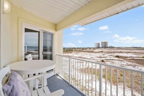 Outdoor dining - Gulf Island Condominiums #434 (Navarre)