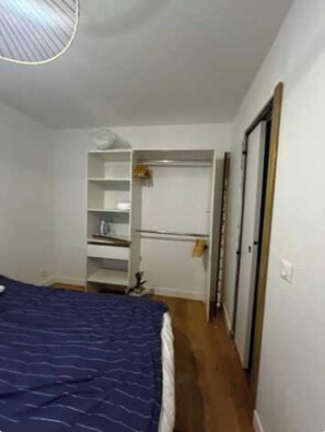 Apartment - Modern Apartment 1br/4p - Paris 10th (Paris)